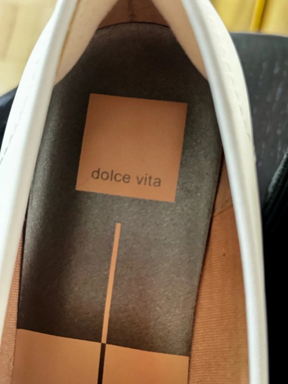 Dolce Vita Cream Ivory Platform Loafers Size 8 Gold Chain Lug Sole - Picture 8 of 10